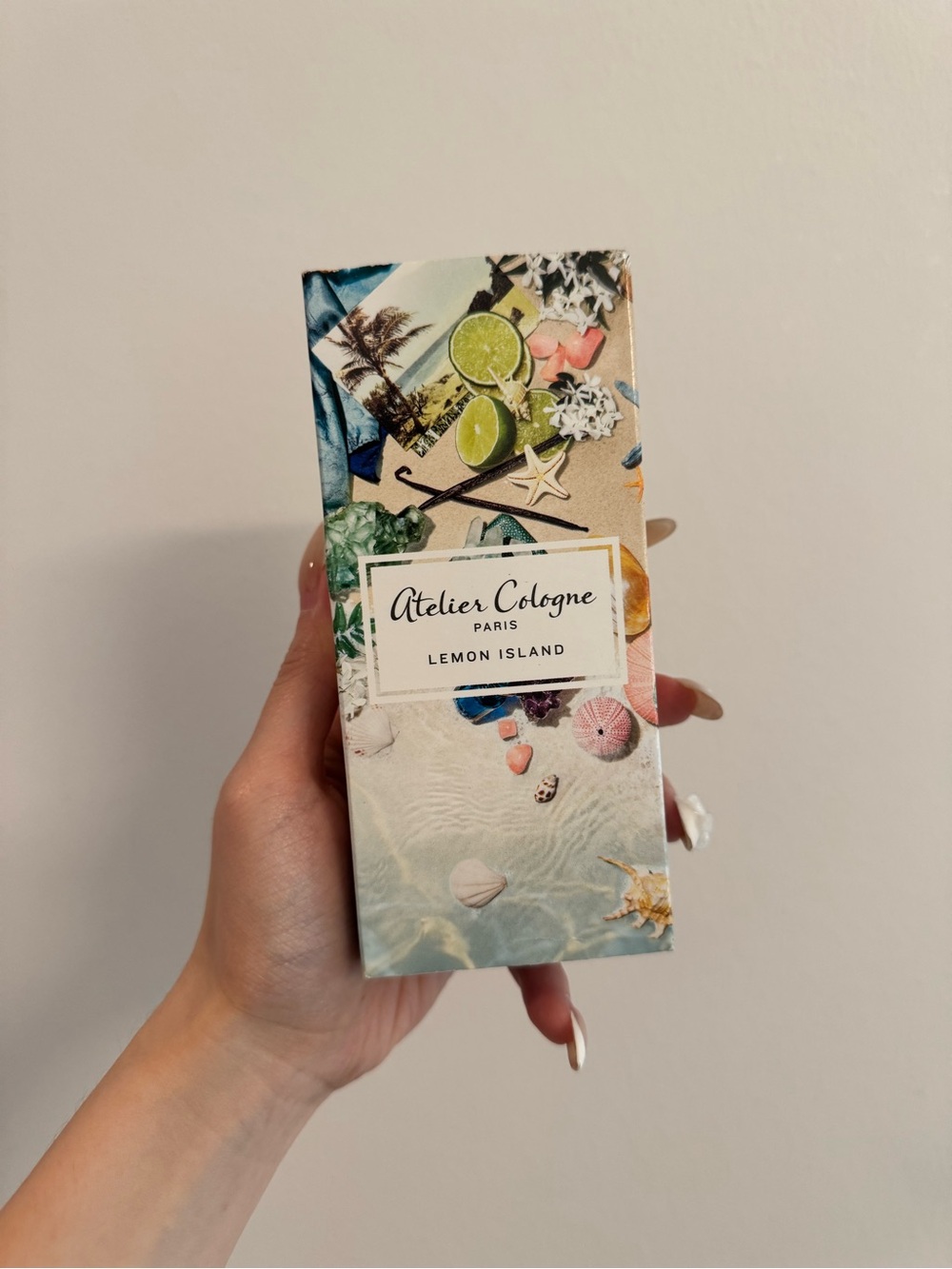 Atelier Cologne Lemon Island Moisturizing Body Oil - Multicolor Packaging